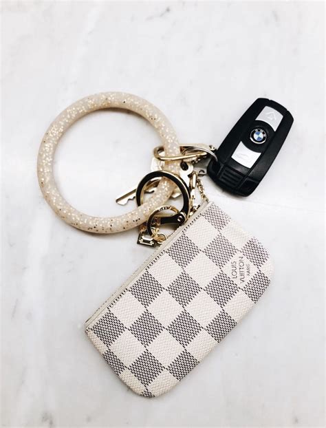 louis vuitton card holder keychain dupe|louis vuitton keychain wallet dupe.